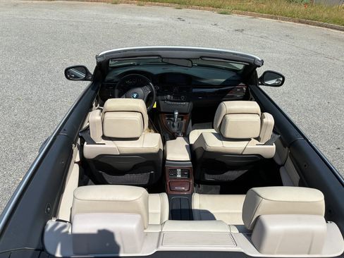 Used 2012 BMW 328i Convertible image 14