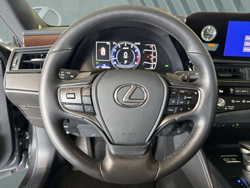 Certified 2025 Lexus ES 350 w/ Premium Package image 11