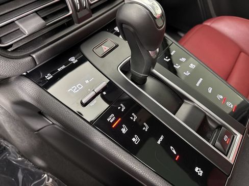 Certified 2023 Porsche Macan S w/ Premium Package Plus AWD/4WD image 31