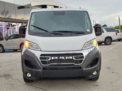 Used 2025 RAM ProMaster 2500 w/ U-Haul Equipment Group FWD image 3