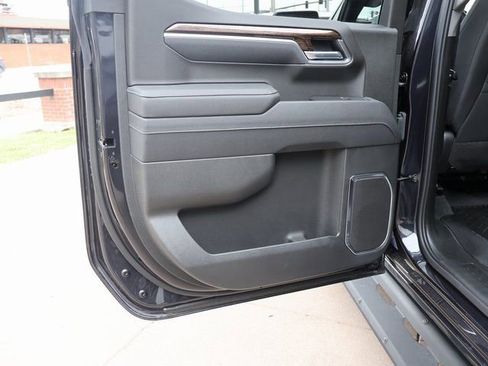 New 2025 GMC Sierra 1500 SLE w/ Preferred Package AWD/4WD image 17
