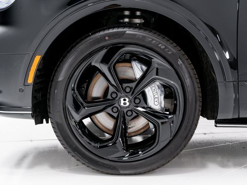 New 2025 Bentley Bentayga image 43