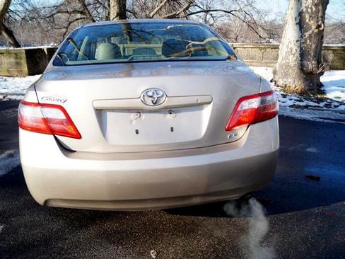 Used 2008 Toyota Camry XLE image 8