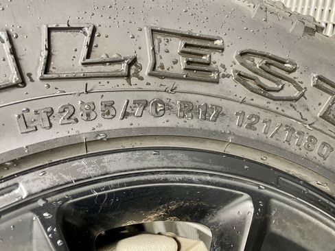 Used 2021 Jeep Gladiator Mojave image 11