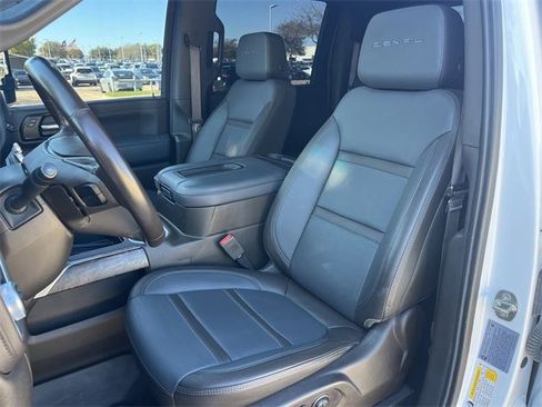 Used 2022 GMC Sierra 3500 Denali image 28
