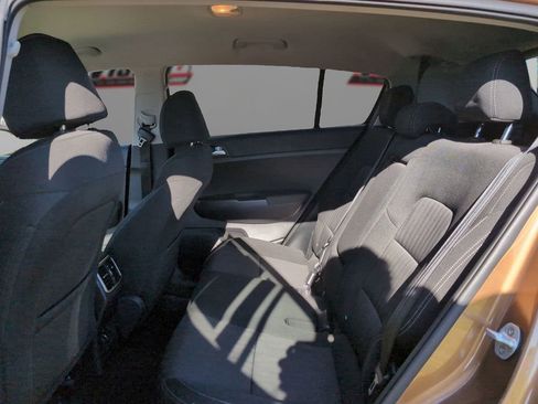 Certified 2020 Kia Sportage LX image 10