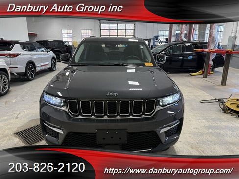 Used 2023 Jeep Grand Cherokee 4WD 4xe image 2