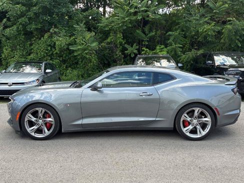 Used 2022 Chevrolet Camaro SS RWD image 3