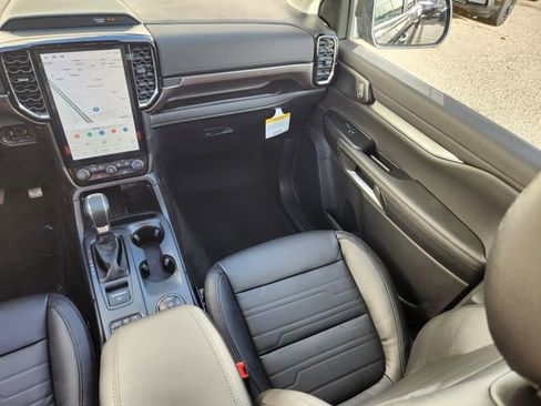 New 2025 Ford Ranger Lariat w/ FX4 Off-Road Package image 12