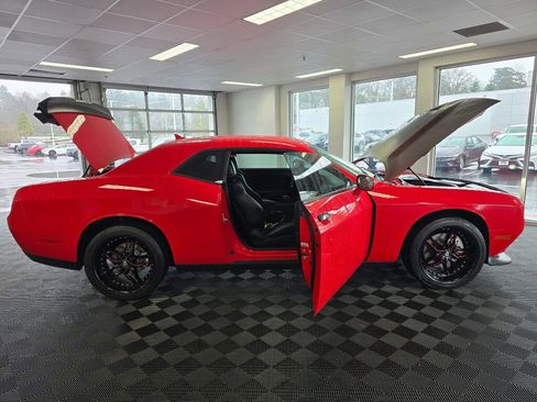 Used 2021 Dodge Challenger GT w/ Plus Package image 18