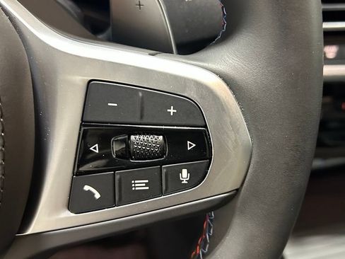 Used 2025 BMW X4 M40i AWD/4WD image 17