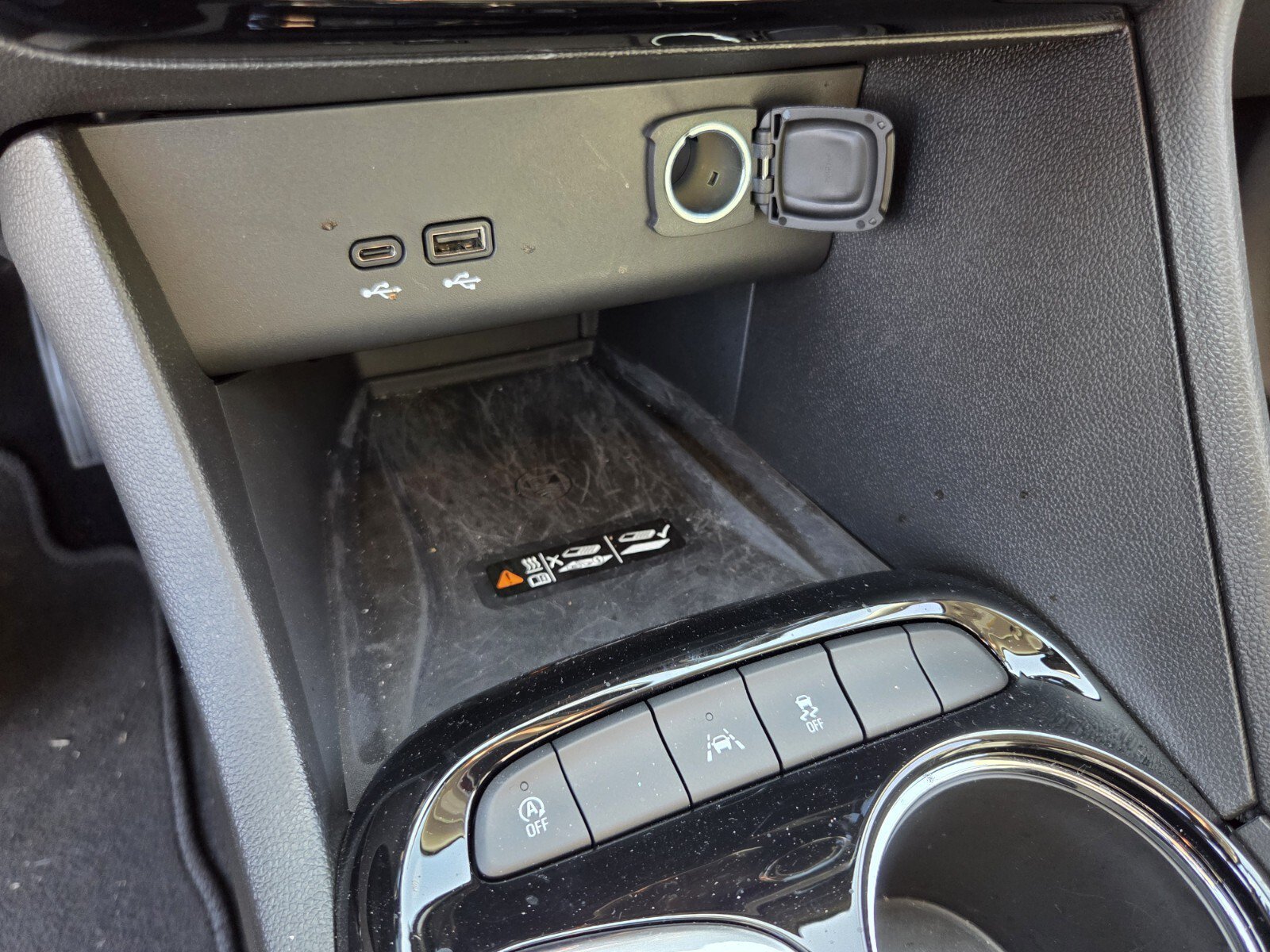 Used 2026 Buick Encore GX Sport Touring w/ Advanced Technology Package FWD image 28