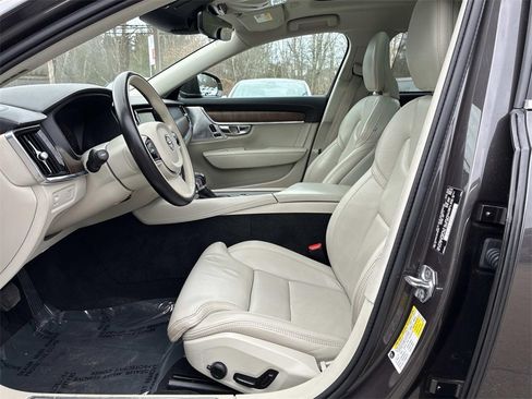 Used 2021 Volvo S90 T6 Inscription image 30
