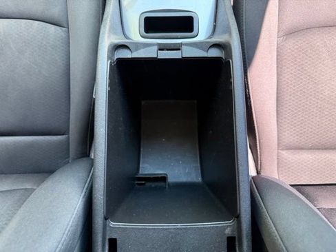 Used 2021 Chevrolet Malibu LT FWD image 29