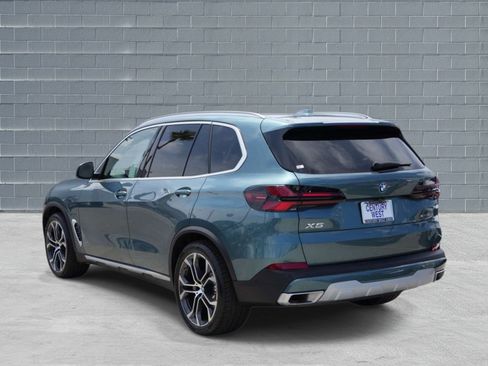 Used 2026 BMW X5 xDrive50e AWD/4WD image 3