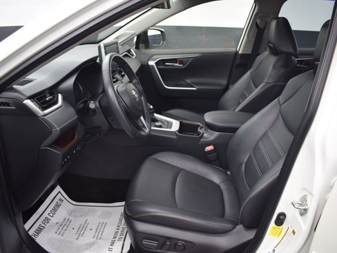 Used 2022 Toyota RAV4 Limited w/ Limited Grade Weather Package image 16