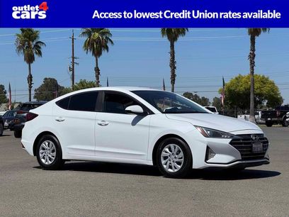 Used 2019 Hyundai Elantra SE w/ Cargo Package