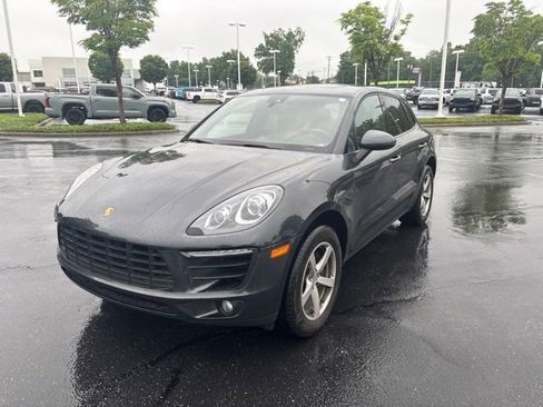 Used 2018 Porsche Macan AWD/4WD image 4