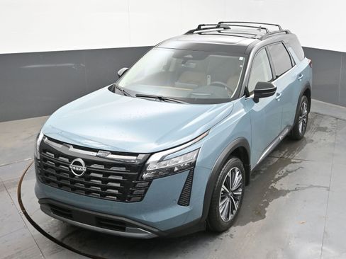 New 2026 Nissan Pathfinder Platinum AWD/4WD image 35