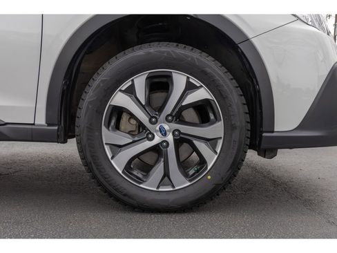 Used 2021 Subaru Outback Limited image 9