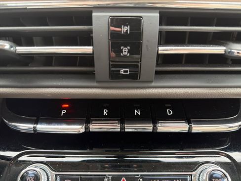 Used 2022 Lincoln Corsair Standard AWD w/ Equipment Group 101A image 23