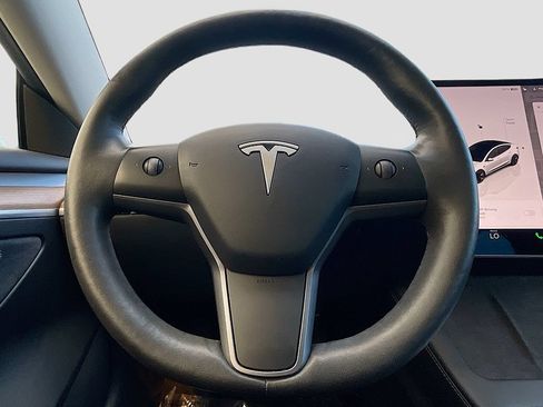 Used 2023 Tesla Model 3 Standard Range RWD image 27