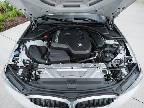 Used 2025 BMW 330i Sedan image 45