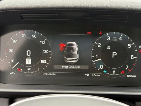 Certified 2025 Land Rover Discovery S AWD/4WD image 24