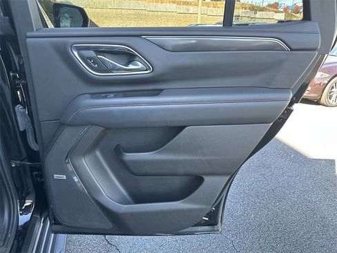 Used 2021 Chevrolet Tahoe RST image 16