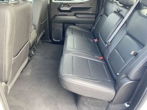 Used 2024 GMC Sierra 1500 SLT image 27