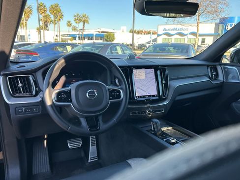 Used 2022 Volvo XC60 T8 R-Design w/ Advanced Package image 34