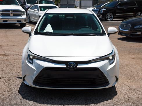 Used 2024 Toyota Corolla LE FWD image 23