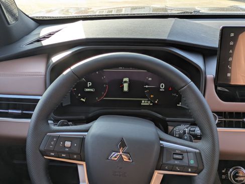 New 2026 Mitsubishi Outlander SEL FWD image 21