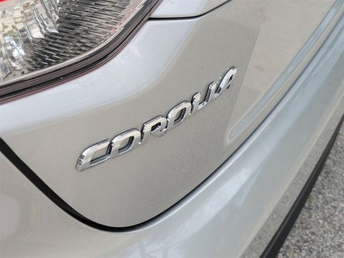 Used 2025 Toyota Corolla LE image 6