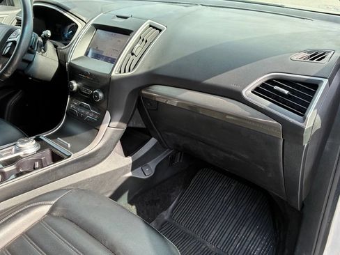Used 2019 Ford Edge SEL w/ Equipment Group 201A AWD/4WD image 52