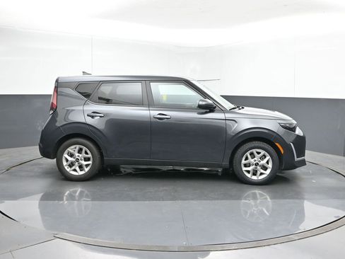 Used 2025 Kia Soul LX w/ LX Technology Package image 6
