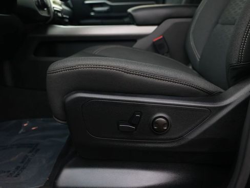 New 2026 RAM 1500 4x4 Crew Cab image 14