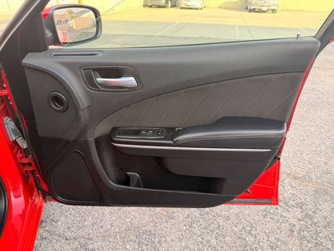 Used 2022 Dodge Charger SXT RWD image 36