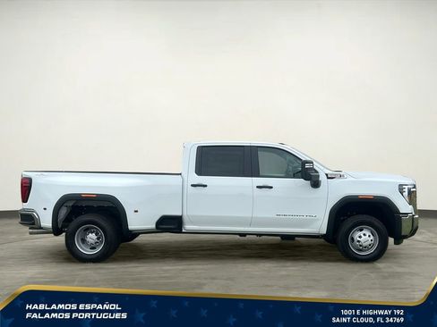 New 2026 GMC Sierra 3500 Pro AWD/4WD image 7