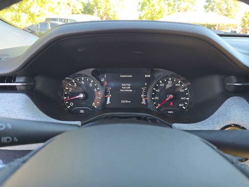 Used 2023 Jeep Compass Latitude image 25