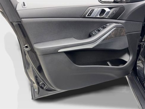 Used 2021 BMW X5 sDrive40i w/ Convenience Package image 31