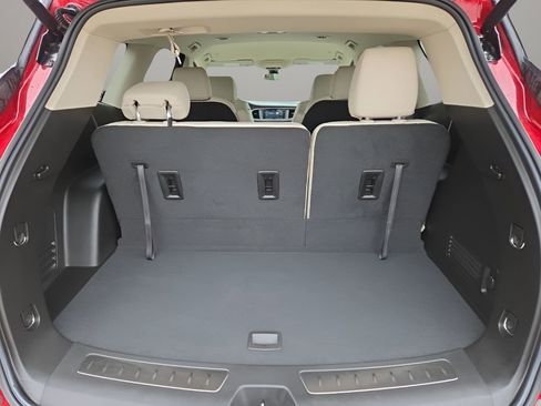 Used 2023 Buick Enclave Essence image 20