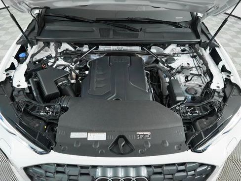 Certified 2025 Audi Q5 Premium image 28