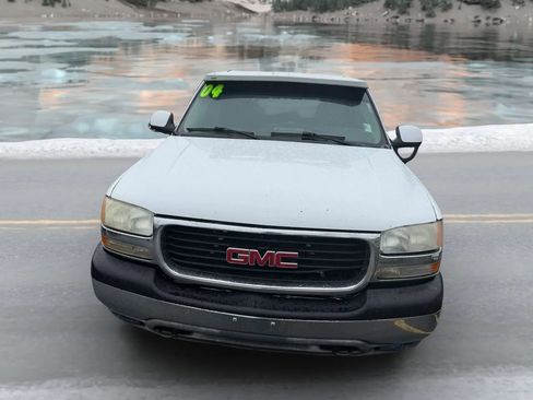 Used 2004 GMC Yukon SLE image 8