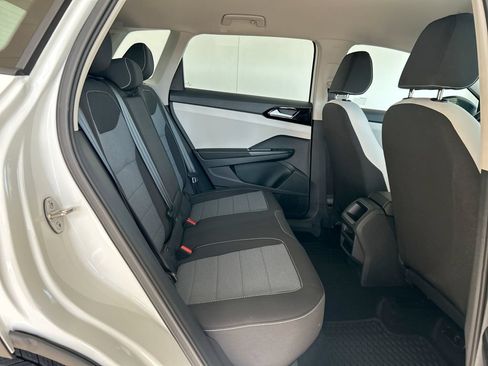 Certified 2025 Volkswagen Taos S FWD image 34