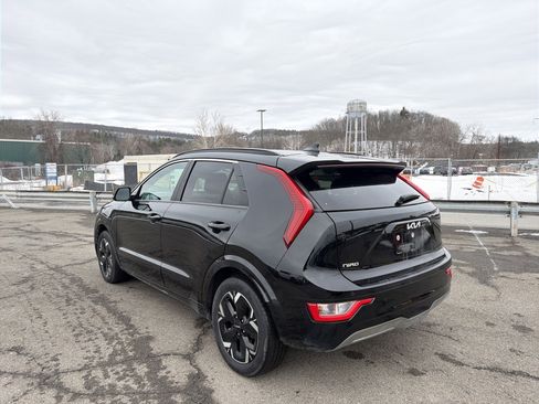 Used 2024 Kia Niro Wind w/ Wind Preserve Package image 8