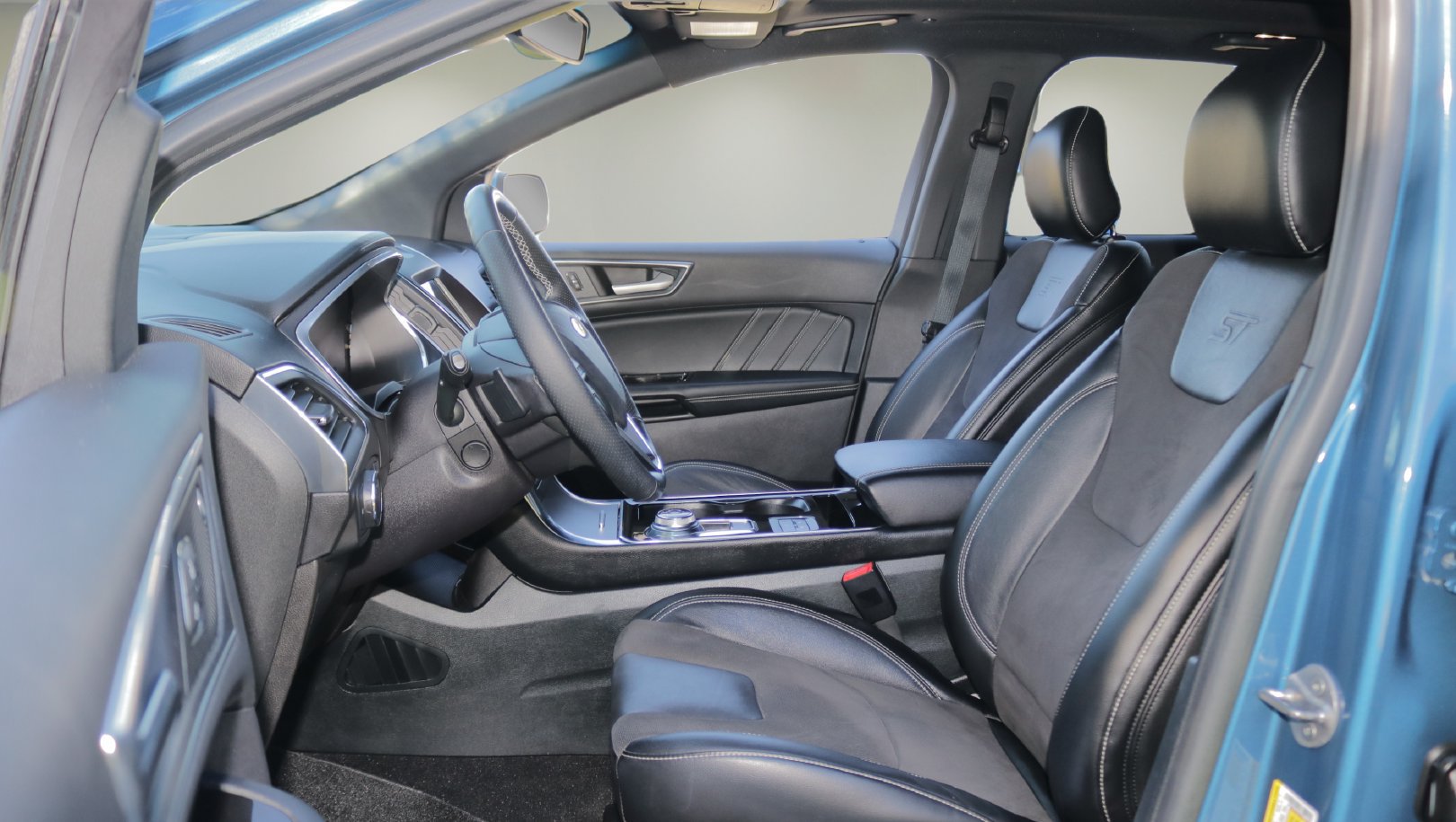 Used 2019 Ford Edge ST w/ Equipment Group 401A AWD/4WD image 11