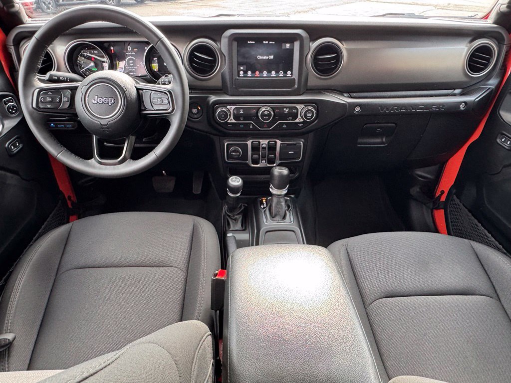 Used 2023 Jeep Wrangler Unlimited w/ Convenience Group AWD/4WD image 16