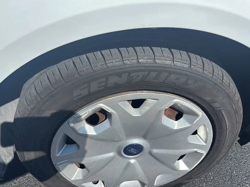 Used 2014 Ford Transit Connect XL image 25