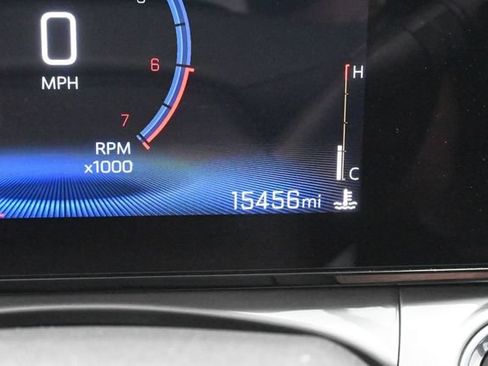 Used 2026 Chevrolet Trax LT w/ LT Convenience Package FWD image 36